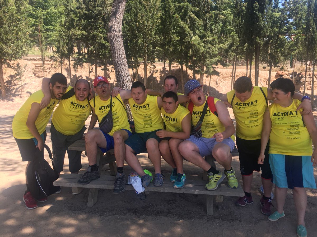 Ampans's tweet photo. Avui jornada d’esport inclusiu a Igualada amb gent de l’ocupacional. Organitzada per @Animans_Grup i compartida amb @AuriaFundacio Genial haver pogut participar-hi! https://t.co/OY5ZxKvOH9