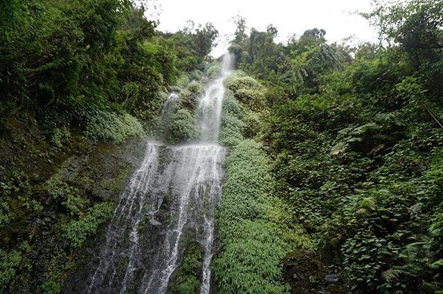 Difficult roads often lead to beautiful destinations 🌈⛰
.
.
#waterfall#naturetravel#hiking#discovernewplaces#colombia#travelcolombia#visitcolombia#culturetravel#ruraltourism#travelphotography#coffeeregion#nature#traveltheworld#adventure#tourismcolombia# ift.tt/2lZJ4uM