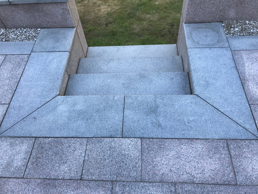 VisionLandscap2's tweet image. CED Stone, Pink/Blue Grey Granite Patio and Steps