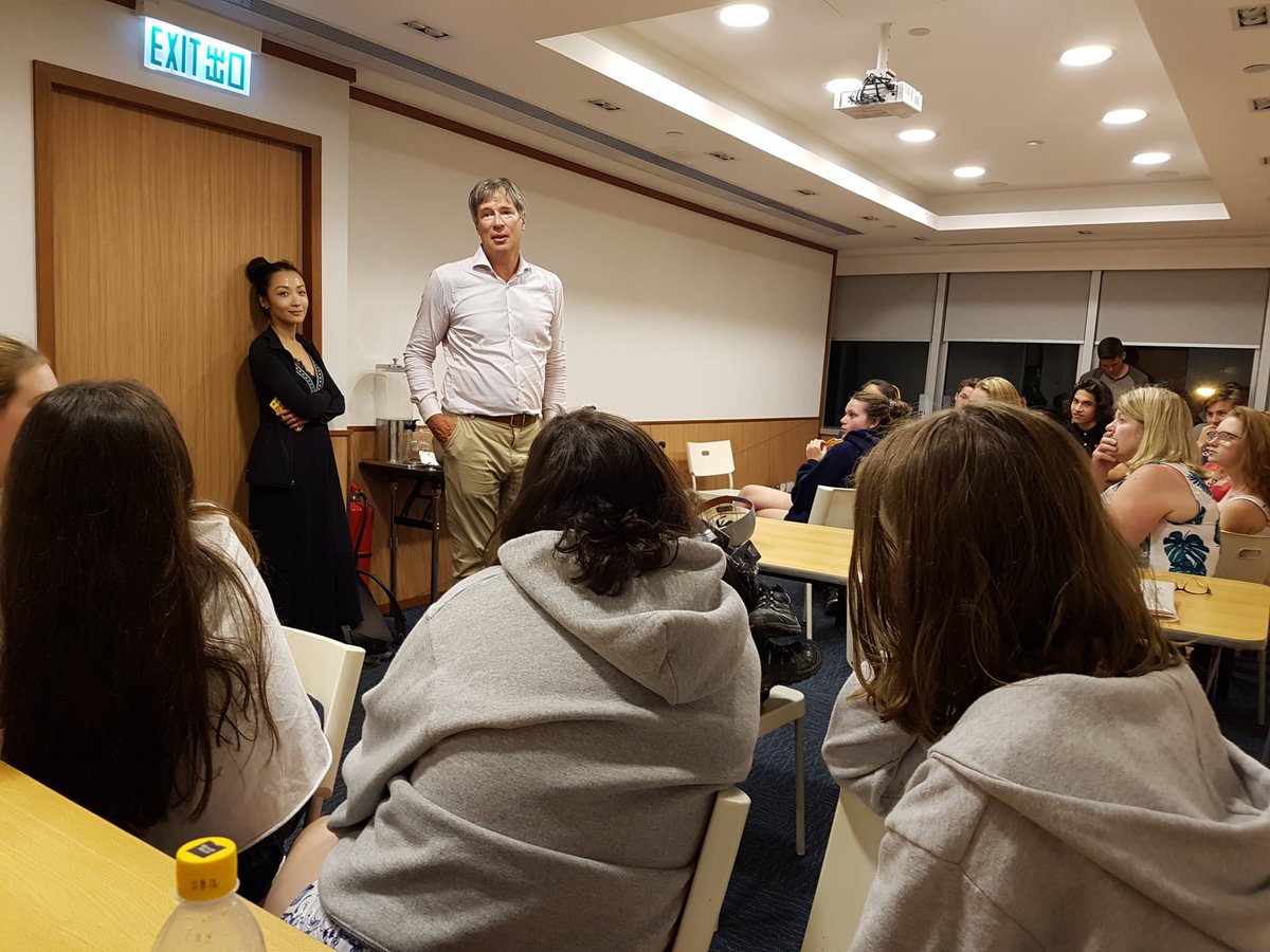 GaryGouldPhD's tweet photo. Great visit by #samblyth tonight. #blythsummers #blythinternationalsummers #BlythGrandAsiaTour #BlythAcademy https://t.co/Iw39Lq6b8H