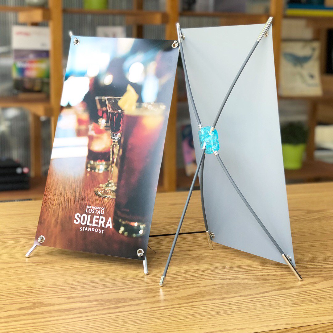 LifeInColors_'s tweet image. It’s an x-banner kind of day @lifeincolors_weprint Check out our table top x-banners and our regular x-banners. Aren’t they just perfect?
Thank you RedioCaracol1260 @lueventsus and @BodegasLustau 
#FridayFeeIing #FridayMotivation #banner #printing #table #events #tradeshow