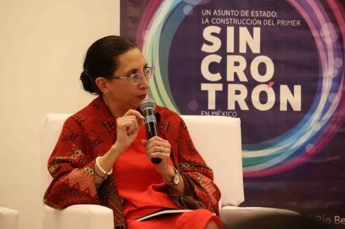 foroconsultivo's tweet image. #NotaFCCyT

Durante la presentación del libro “Un asunto de estado: la construcción del primer #sincrotrón en México”. Especialistas discutieron los obstáculos que impiden consolidar uno de los mega proyectos más importantes de #México. cort.as/-7tgm