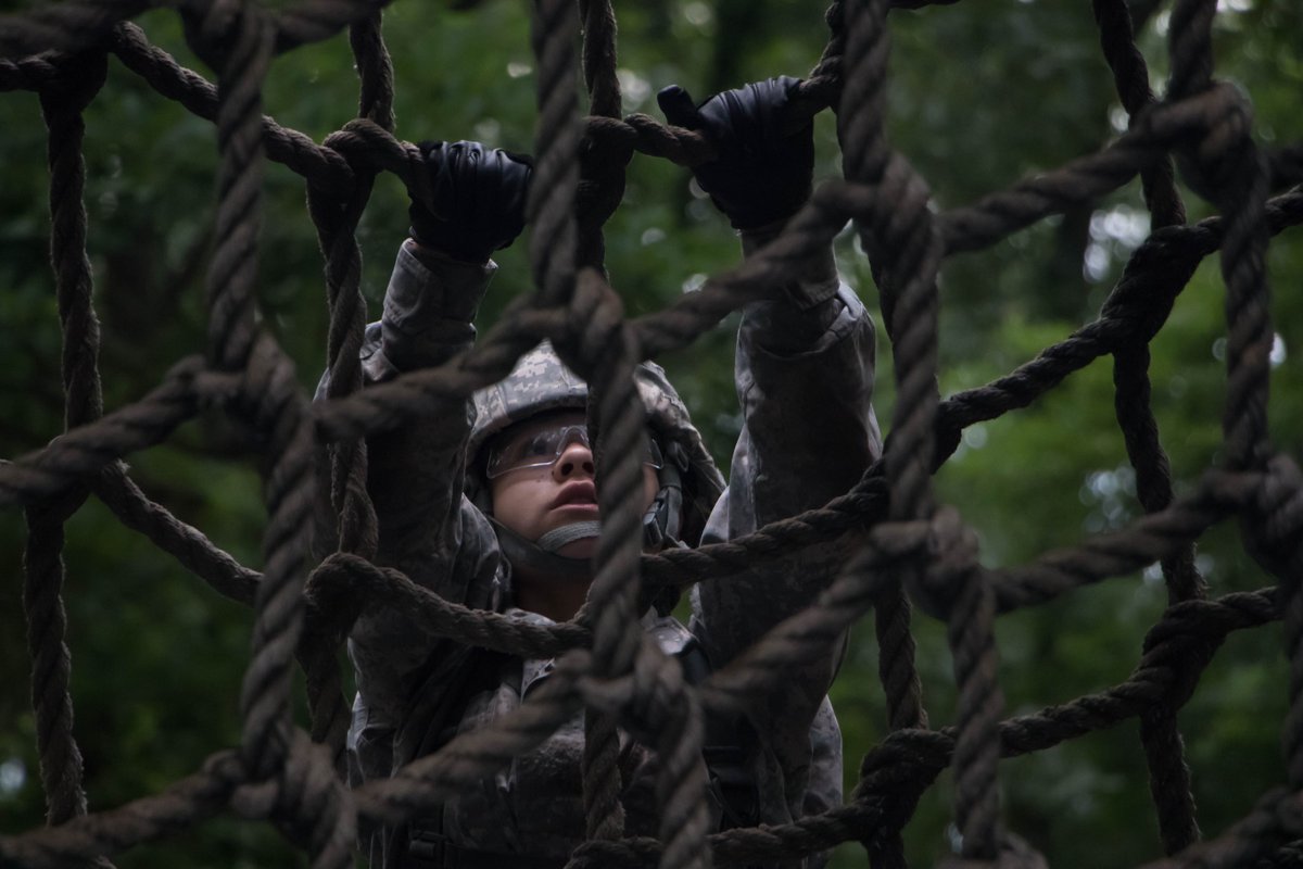 ArmyROTC's tweet image. Don&apos;t give up, Cadets! Today, 4th Regiment, Basic Camp took on the Beaudoin Obstacle Course. Read about their experience here: bit.ly/2KVnpz1
Article &amp;amp; Photos by Jakob Coombes
#armyrotccst #armyrotc #cadetcommand