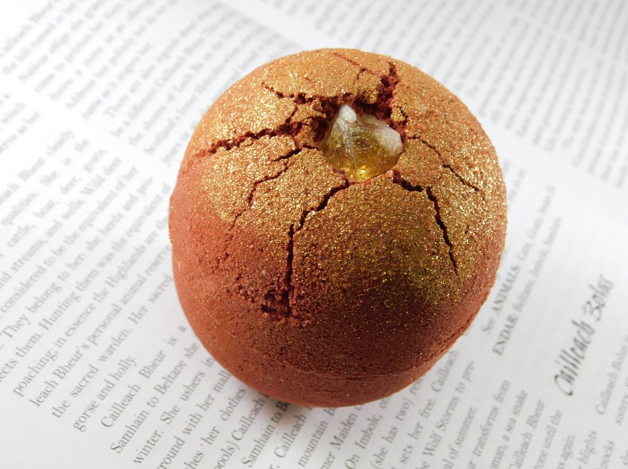 TheBlankCoven's tweet photo. It's #ProductRoundUp time! This week all writers are on deck with our recommendations celebrating #Mars because everyone loves a #retrograde! #BlankCoven #TheBlankCoven https://t.co/4FaH6ncTum https://t.co/7HKIHgBkRd