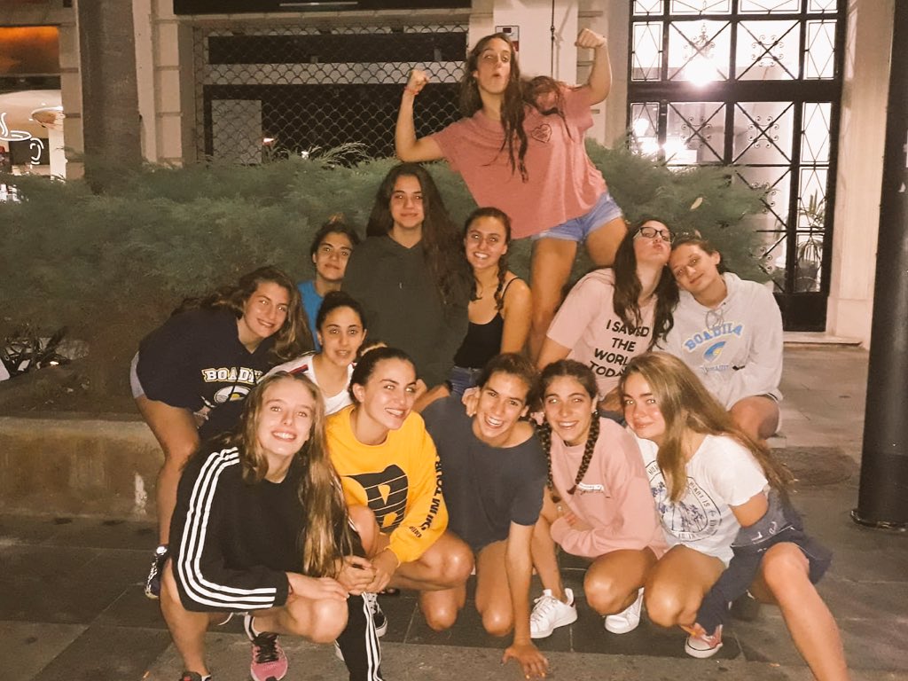 cnboadilla's tweet photo. #WP #CECF18
Paseíto por #Sabadell para estirar las piernas y bajar la cena
#vachiquis
#nightwalking
#nightlaughter https://t.co/gzib6ZPUvL