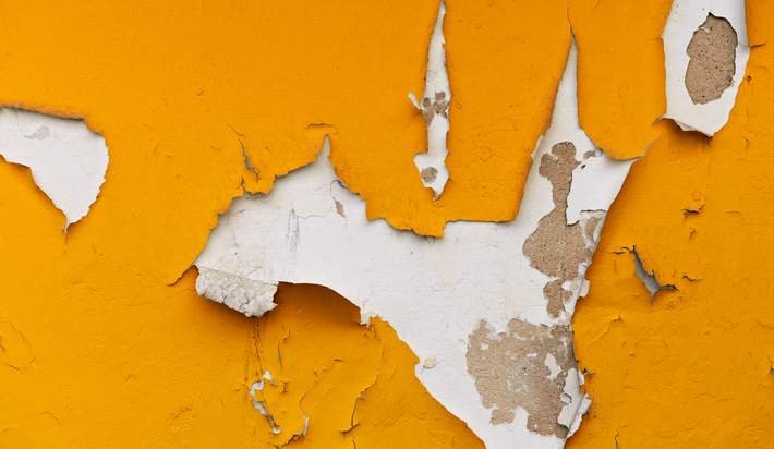 AirtronMidAtlan's tweet photo. Bothered by that old, peeling paint? Here's how to fix it. https://t.co/gtjwJ3qZRU https://t.co/QtK0Hgzr0C