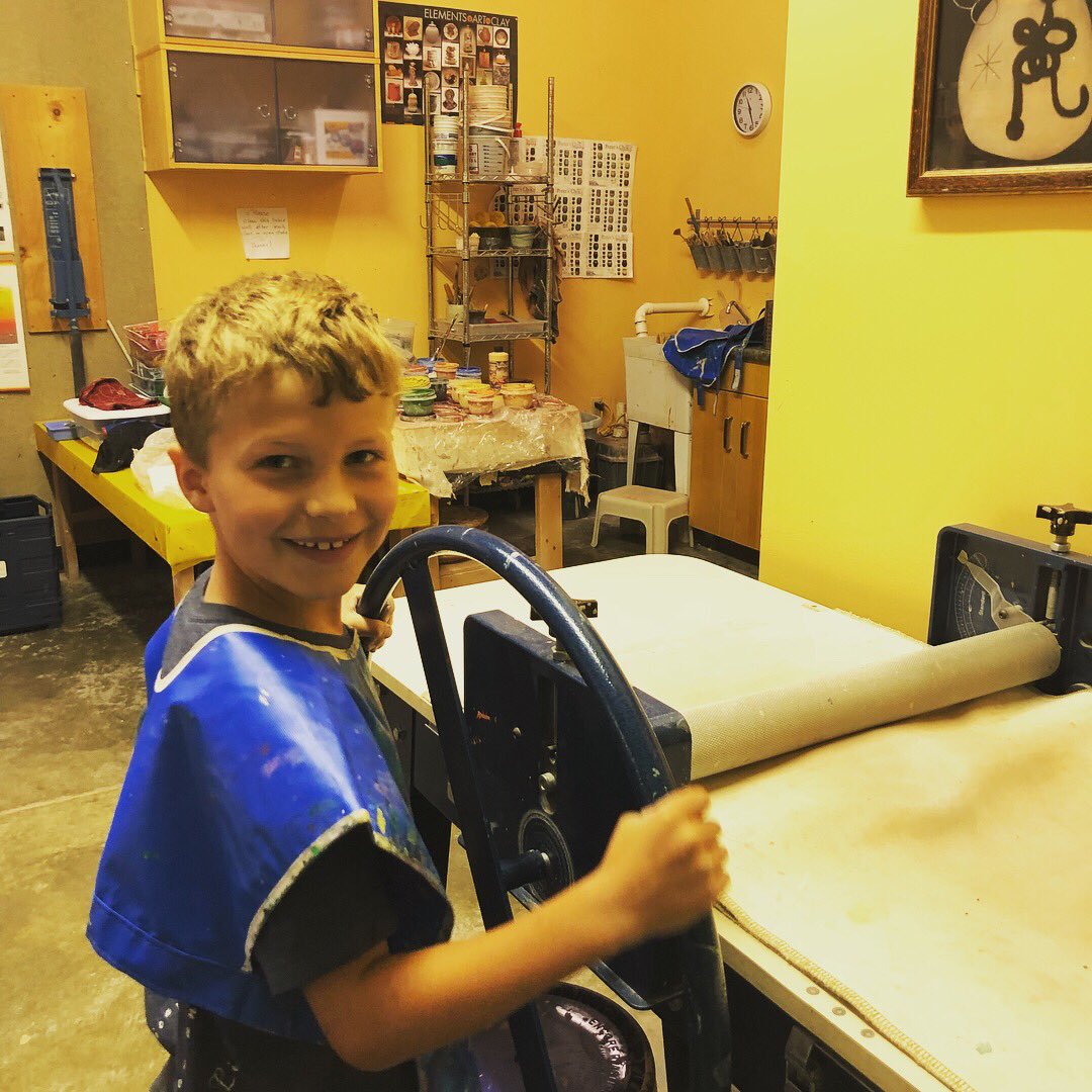 MegFoster13's tweet photo. There is so much magic that happens in a week! @ArtHausStudio #summerartcamp #artteacher #LadyLiberty #K12ArtChat #artclasses #midlothianva #artcamp #lovethislittlejobofmine https://t.co/JktlyQByK6