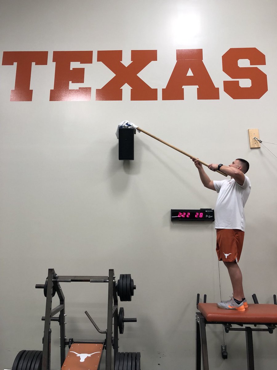 TexasAP's tweet photo. Opportunity looks a lot like hard work. At the surface it can seem tedious, but rooted in any job is the opportunity to learn, grow, and prepare for the next. We appreciate our interns for the work they put in each week! #opportunity #thelittlethings #utexasstrength https://t.co/EfXe6kTOPV