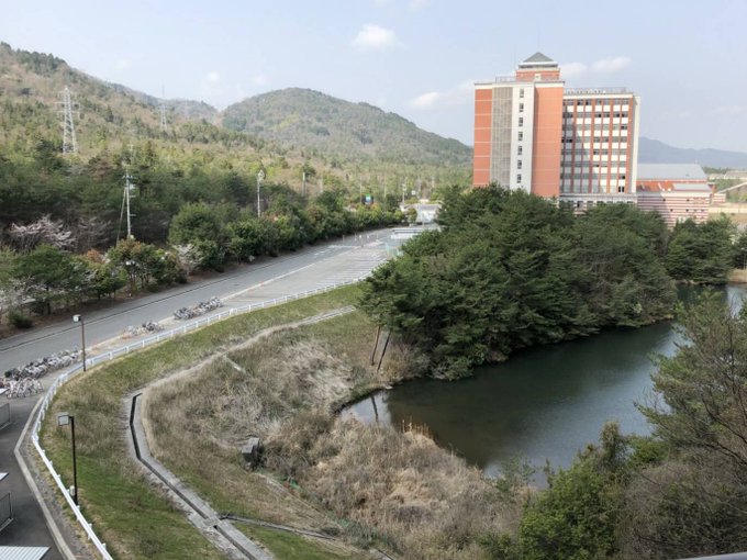 広島国際大学 大雨の影響で敷地内まで泥や流木が来てる まとめダネ