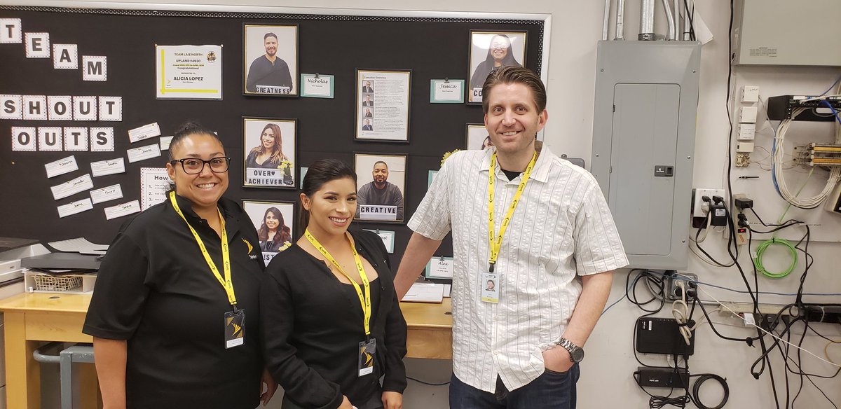 Check out @Sprint Team 4930 in Upland with the boss @KinmanCory loving their new name badge kit! <a href="/TLE619/">Trent E</a> <a href="/AbrahamBolanos1/">AB</a>