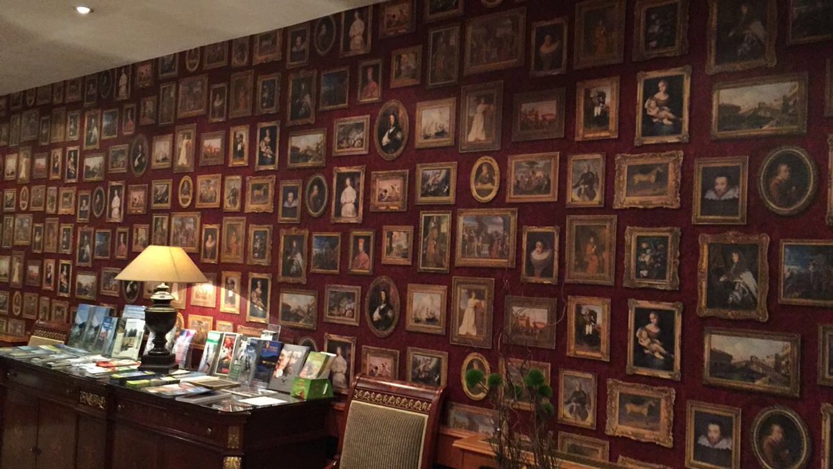 لُيَسِ كِلُ مٌنَ تْْعلُمٌ الُحُرَوَفَ اتْقًنَ الُكِلُامٌ
      ⌘⌘⌘⌘⌘⌘⌘⌘⌘⌘⌘⌘⌘
     الُجْمٌيَْع يَكِتْبّ وَالُقًلُيَلُ يَقًرَأوَالُنَادِرَ يَفَُهمٌ
     ⌘⌘⌘⌘⌘⌘⌘⌘⌘⌘⌘⌘⌘⌘