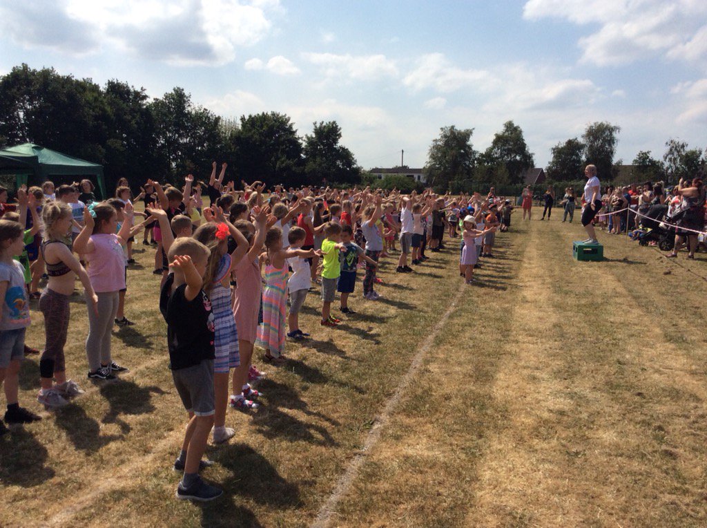 BedfordHallMPS's tweet photo. Thank to Friends and Wigledance for organising a fantastic sponsored dance event! https://t.co/46W5e0INeA