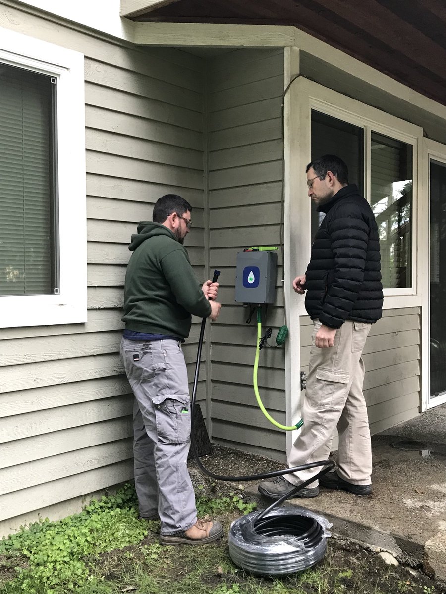 smartdripio's tweet photo. Back in early spring first ever #dripio installation (outside of dripio #garden) in Sammamish, WA #smartwatering https://t.co/Khq04Wvcmu