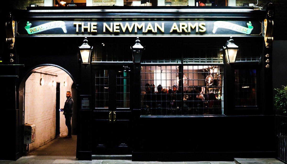 MrZECAdeMatos's tweet photo. World Cup #caipirinha action @NewmanArms Pub Fitzrovia LONDON. Watch and sip as #Brazil takes #Belgium at 19:00. @OfficialZECA @MrTonyAustin #cachaça #Worldcup2018Russia #cocktails #fitzrovia https://t.co/G8T5hJQI89