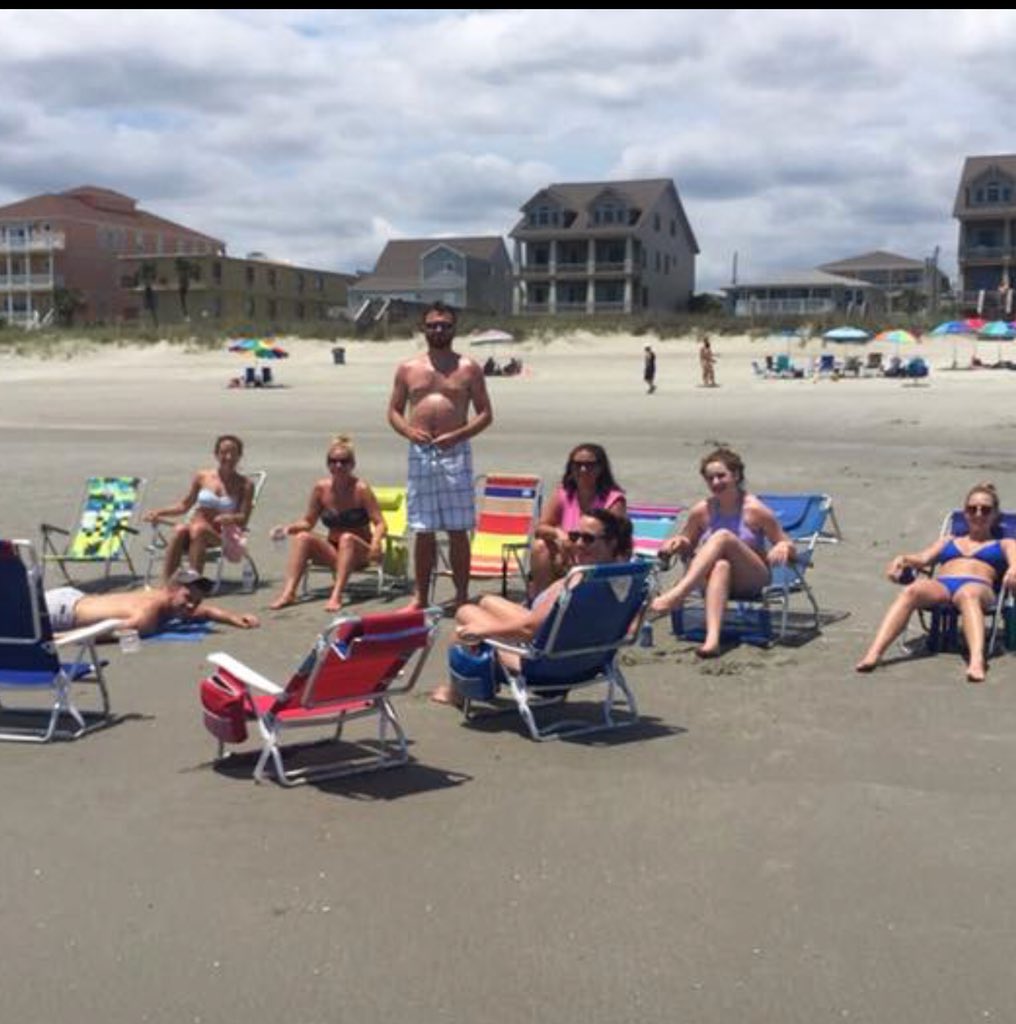 ewolfenbarger1's tweet photo. I want to be back at the beach, in this beach house, with my family. #takemeback #beachwithdrawals πππβοΈ https://t.co/hnyvGB0Y19