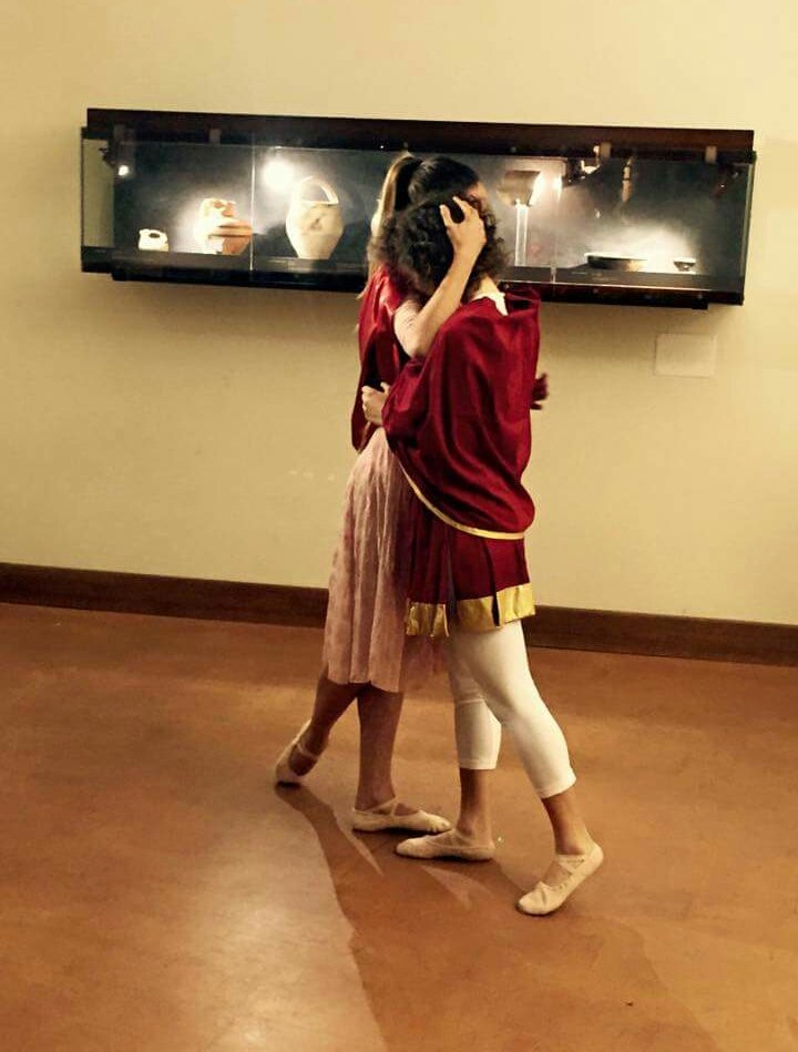 Il bacio è un apostrofo Rosso tra le parole d'Arte!📝😊
#giornatamondialedelbacio #museovivo #Salerno #WorldKissDay #viveresalerno