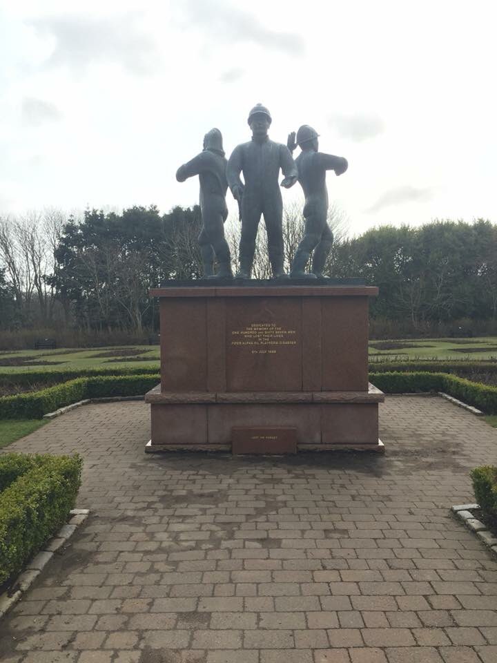 AlanBanner_'s tweet photo. 30 years since 167 men lost their lives on the Piper Alpha oil platform disaster. 
Feeling absolutely privileged that this year our Rock Challenge team were able to pay tribute and help make sure these people are never forgotten. ❤️ https://t.co/2rc5n4GJKk