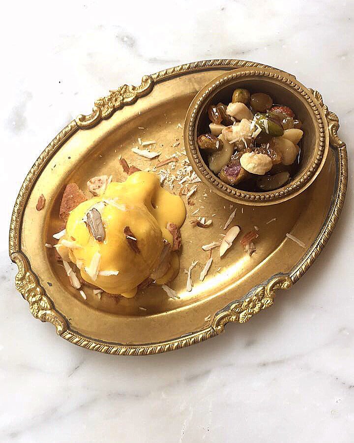 dianams93's tweet photo. 🌷Shufta 🌷
A specialty #dessert from #Kashmir . #Shufta is a #sweet #compote made from kashmiri #honey and #spices with dry fruits. Served with pure #mango ice cream on a bed of #poppy crusted chewy #almond #shortbread at Taftoon, BKC
#taftoon #yummyness #kashmiri #northindia https://t.co/8fpshNLMd2