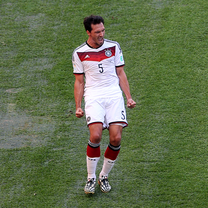 FIFAWorldCup's tweet photo. @matshummels Don't be too hard on yourself Mats, some of us have longer memories... 🙂 https://t.co/tzpUsek3XG