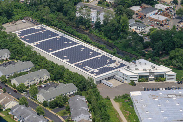 locus_energy's tweet image. On June 22, @EnterSolar &amp;amp; @PSEGLI completed a 900-KW rooftop #solar system for Shake-N-Go Fashion in Long Island. The Locus #Energy-monitored system will generate 96% of the facility's annual #electricity needs. Learn more on @SolarPowerWorld bit.ly/2KTKcv7 @SolarKellyP