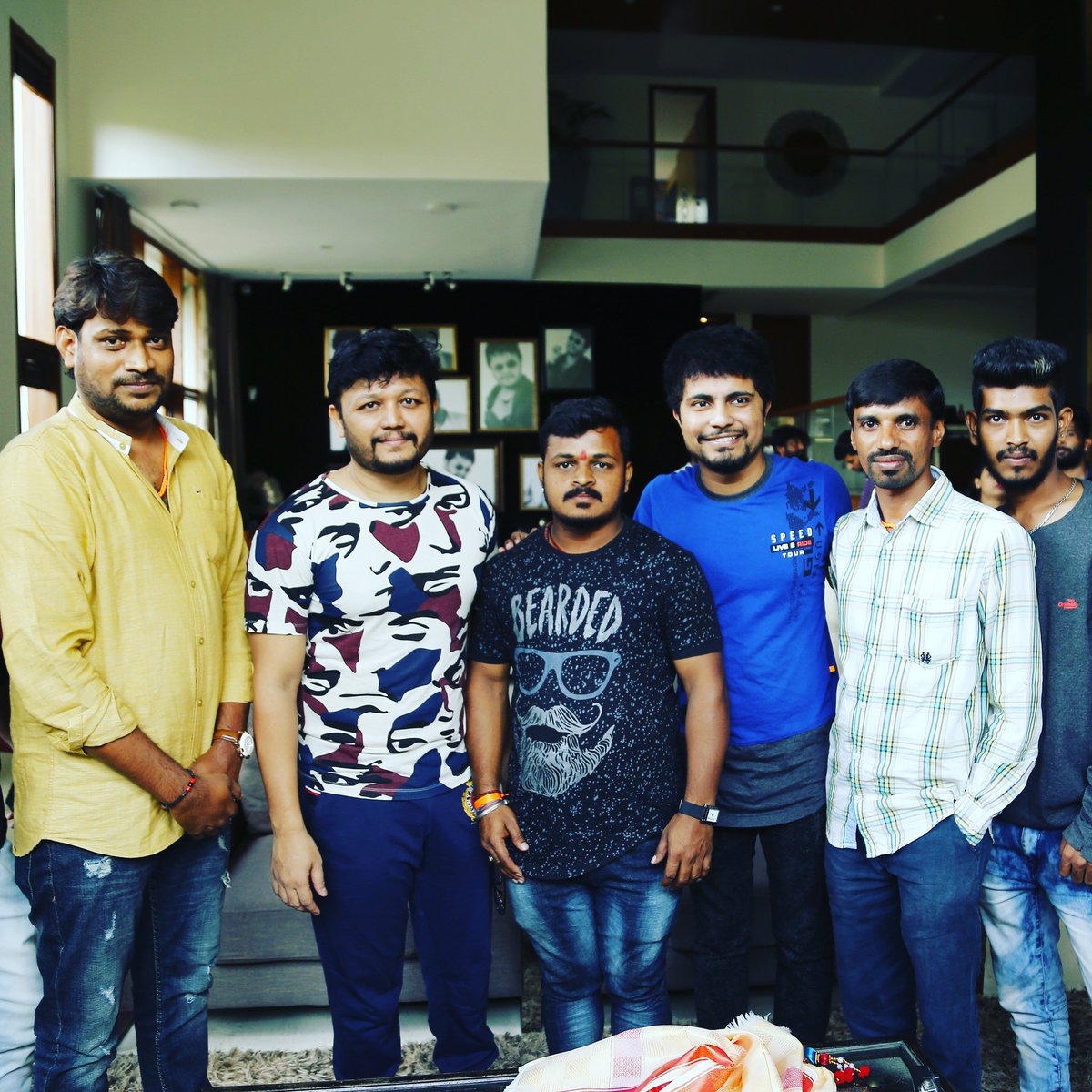 CkiranAngadi's tweet photo. Wow our movie #MLA trailer crossed 1lakh view's keep supporting keep Watching thanks to all @OPratham @SonalMonterio@mouryamanjunath https://t.co/1s50Wi7Ut0