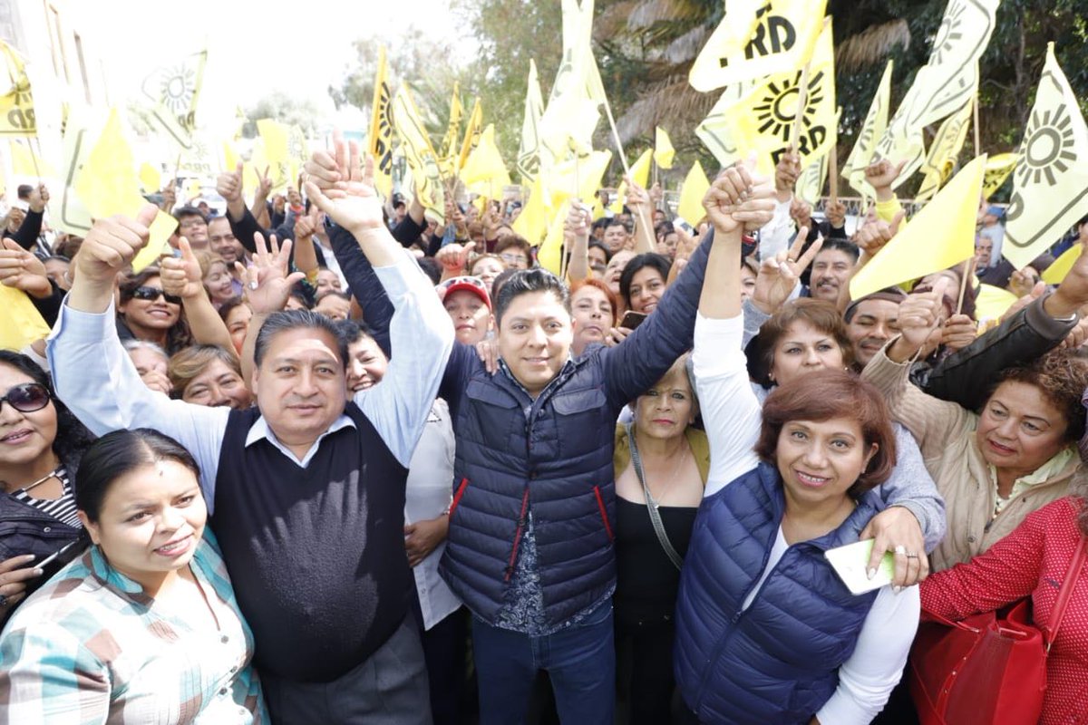 Muchas felicidades mis queridos compañeros y amigos @RG_SLP y <a href="/GilVillafuerte/">Gilberto Hernández Villafuerte</a> , por este merecido triunfo.👏👏👏👏

Se que en equipo podremos cumplir los compromisos pactados, #SLP verá resultados contundentes. 💛💛💛