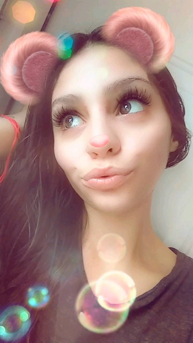 katstaaackz's tweet photo. Basic selfie #mylashesdoe https://t.co/J34xOsu5pg