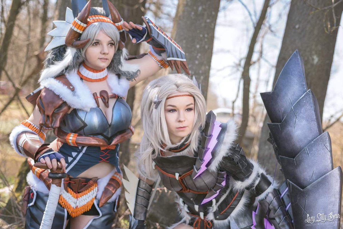 Sayuri_Cos's tweet photo. Love that pic by @lazysillybear ❤️
Stygian Armor by @lux_lisa_
Strange Armor by me
#monsterhunter #capcom #cosplay #armor #mhgenerations #strangearmor #rathaloshammer #sayuricosplay #monsterhuntergen #mhgen #stygianarmor #luxcosplay #bow #austiancosplayers #cosplaygirls https://t.co/lQV0rVaRPY