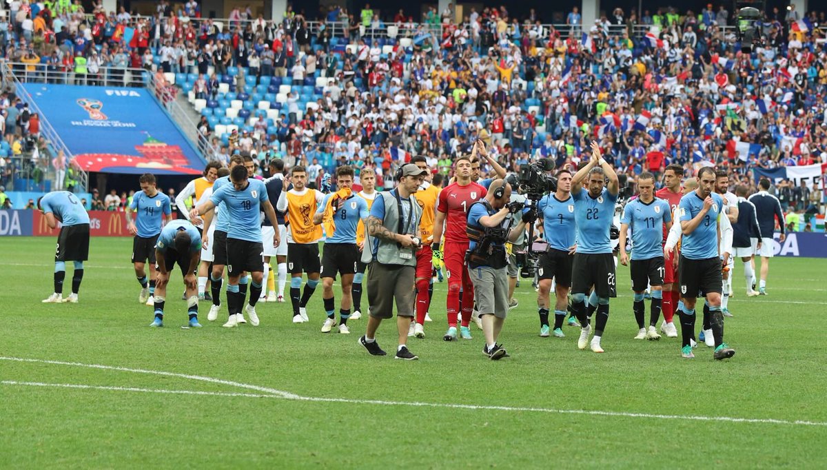Agradezco a todos lo que ayudan a que no nos falte nada (GENTE DE SANIDAD, UTILERÍA Y COCINA). Dimos lo máximo que teníamos para poder cumplir el sueño, sentimos gran SATISFACCIÓN POR TODO LO QUE DIO ESTE GRUPO Y CUERPO TÉCNICO! Vamos Uruguay HOY Y SIEMPRE!! 🇺🇾🇺🇾🇺🇾🇺🇾🇺🇾