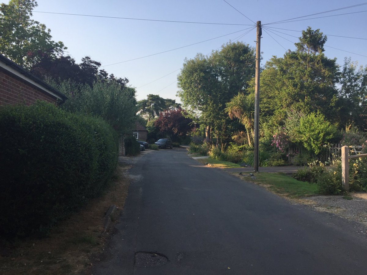 Adamcsmith1969's tweet photo. Perhaps this is why do we love living where we do..? #Runcton https://t.co/KZunqI18hp