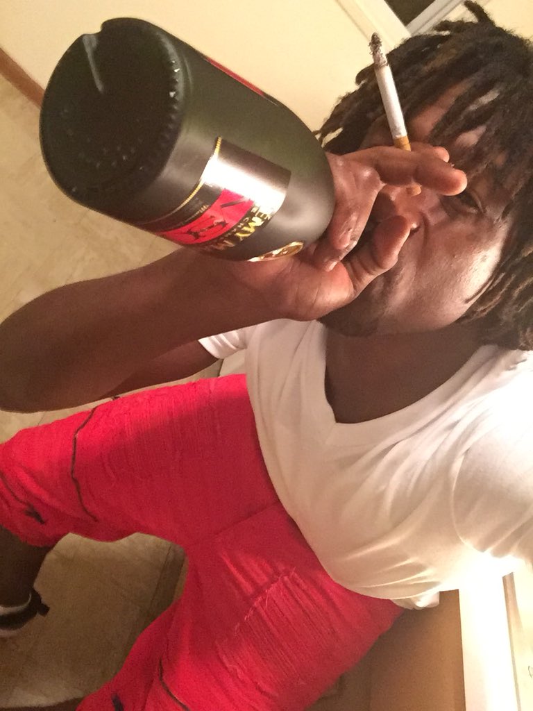 ChiefMeasy's tweet image. Mann I be lit🔥 and drippy 💧 #FACTS 💯✔️