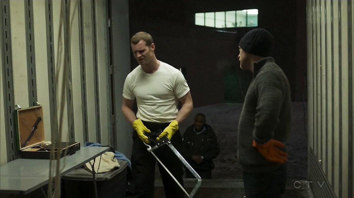 Sparklss's tweet image. "19-2" S04 was too bloody, but some jokes were good (and long)
#19two