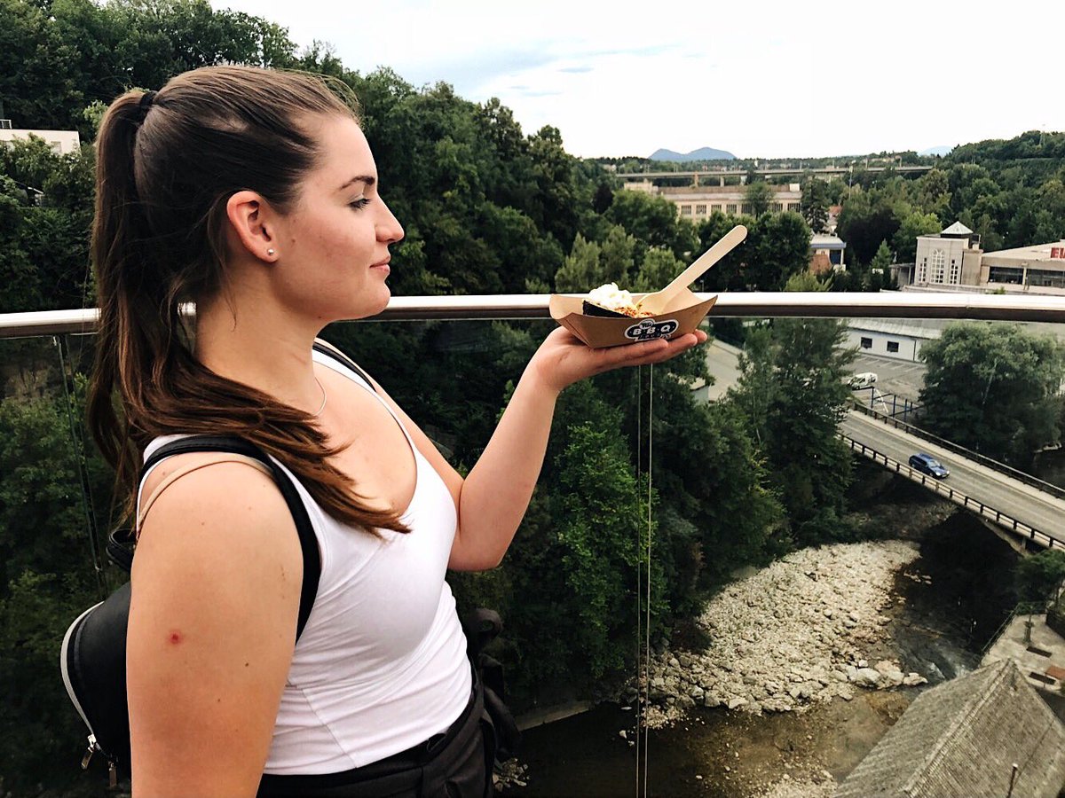 FerFud's tweet photo. FerFud BBQ jam-i s svojimi finimi kulinaričnimi vibracijami danes zažigajo v Kranju 🔥. Pridruži se nam na najbolj vročem odru na Pungartu in se razvajaj v okušanju legendarnih Sorbara steak house specialitet! 😋🙌 https://t.co/fBnbItbRwM