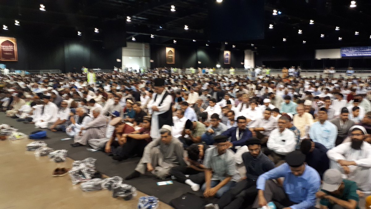 JohnArandia's tweet photo. Jalsa Salana ha comenzado en Toronto!
El encuentro Musulmán de la Comunidad Ahmadí más importante de mundo bajo el concepto de "AMOR PARA TODOS, ODIO PARA NADIE" https://t.co/5kSqEjWCU0