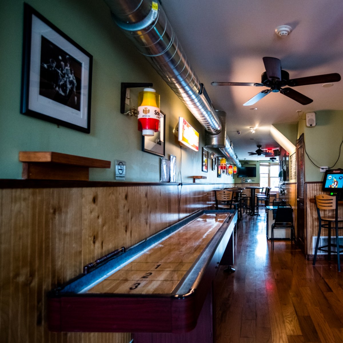 Lucky 13 Pub tweet media