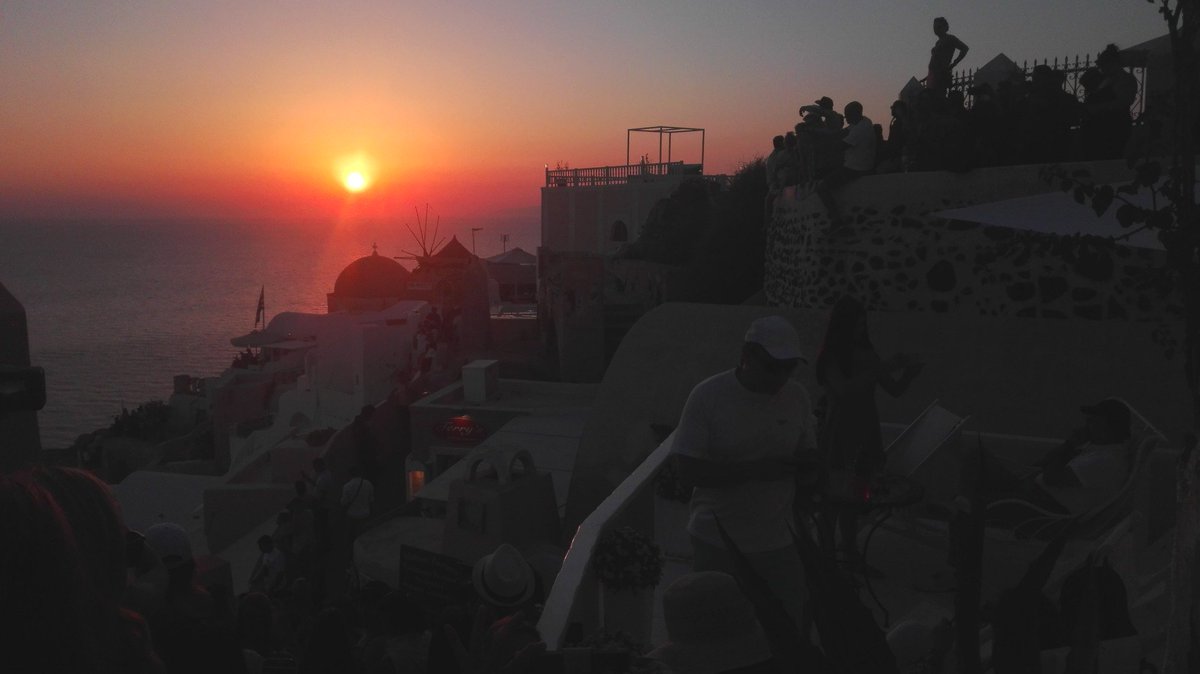 The sun has set on our planning meeting in Santorini. We are looking forward to seeing all the #citizenscientists on the #DanubeDelta in August and #Kifisos in September. Visit scent-project.eu for updates on our campaigns

#H2020 #InvestEUresearch #CitSci #citizenscience