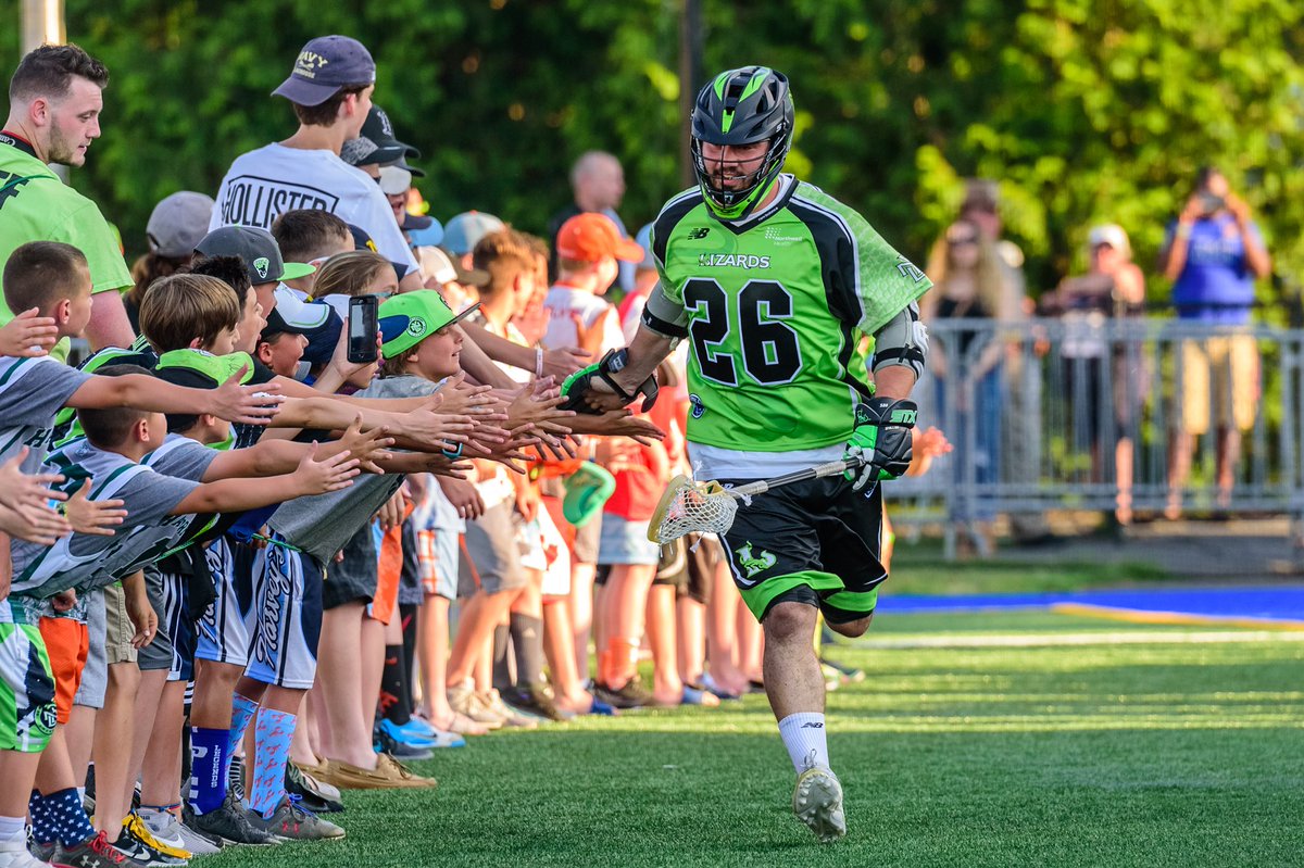 StringKing's tweet photo. #FanFriday.
@tkelly35 and @LizardsLacrosse take on @TheBayhawks tomorrow at 7pm. Who’s coming out on top?
#TheBestTrustStringKing
#SKMark2F #SKType4f
#BuiltForFaceoffs
@MLL_Lacrosse #MLL #Zards #ConsistencyIsKing https://t.co/PkLpwRNHWt