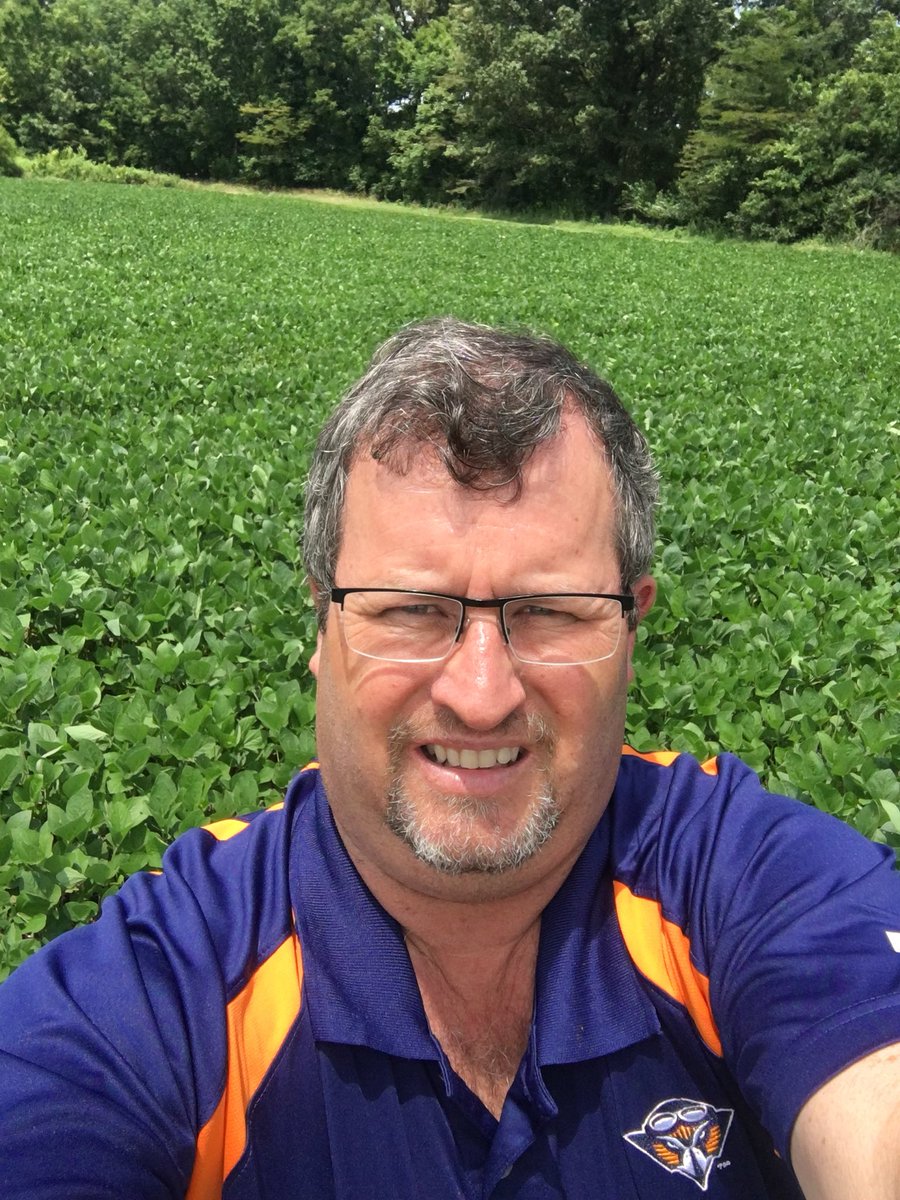 ToddAWinters's tweet image. ‘@SkyhawkAggie and I support Agriculture and the farmers who grow soybeans and other agricultural products negatively affected by the tariffs put into effect today.  Rescind the Tariffs! #RethinkTheTariffs #TradeNotTariffs #FacesOfTariffs #IFarmIVote