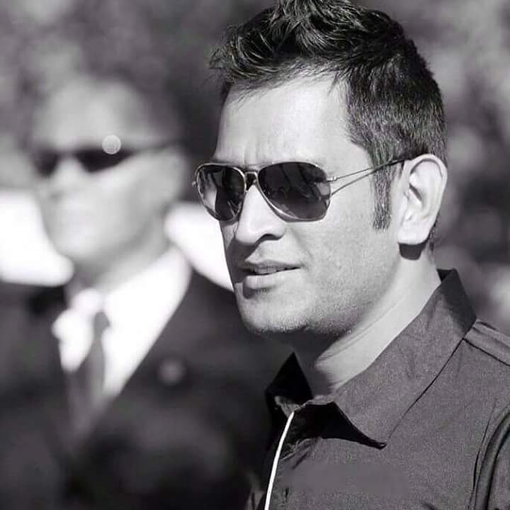 vinamra_jha's tweet photo. A Leader
A Motivator
An Ispiration For Many 
One Man With Millions of Hearts. 
Wishing the Jewel of Indian Cricket @msdhoni A Very Happy &amp; Energitic  Birthday 😍❤❤ 
India Will Never Have A Person Like U Again Captain. 
#HappyBirthdayMSDhoni 🚁🚁 #HappyBdayCaptain #MSD #7Always https://t.co/2EypaUGdHF