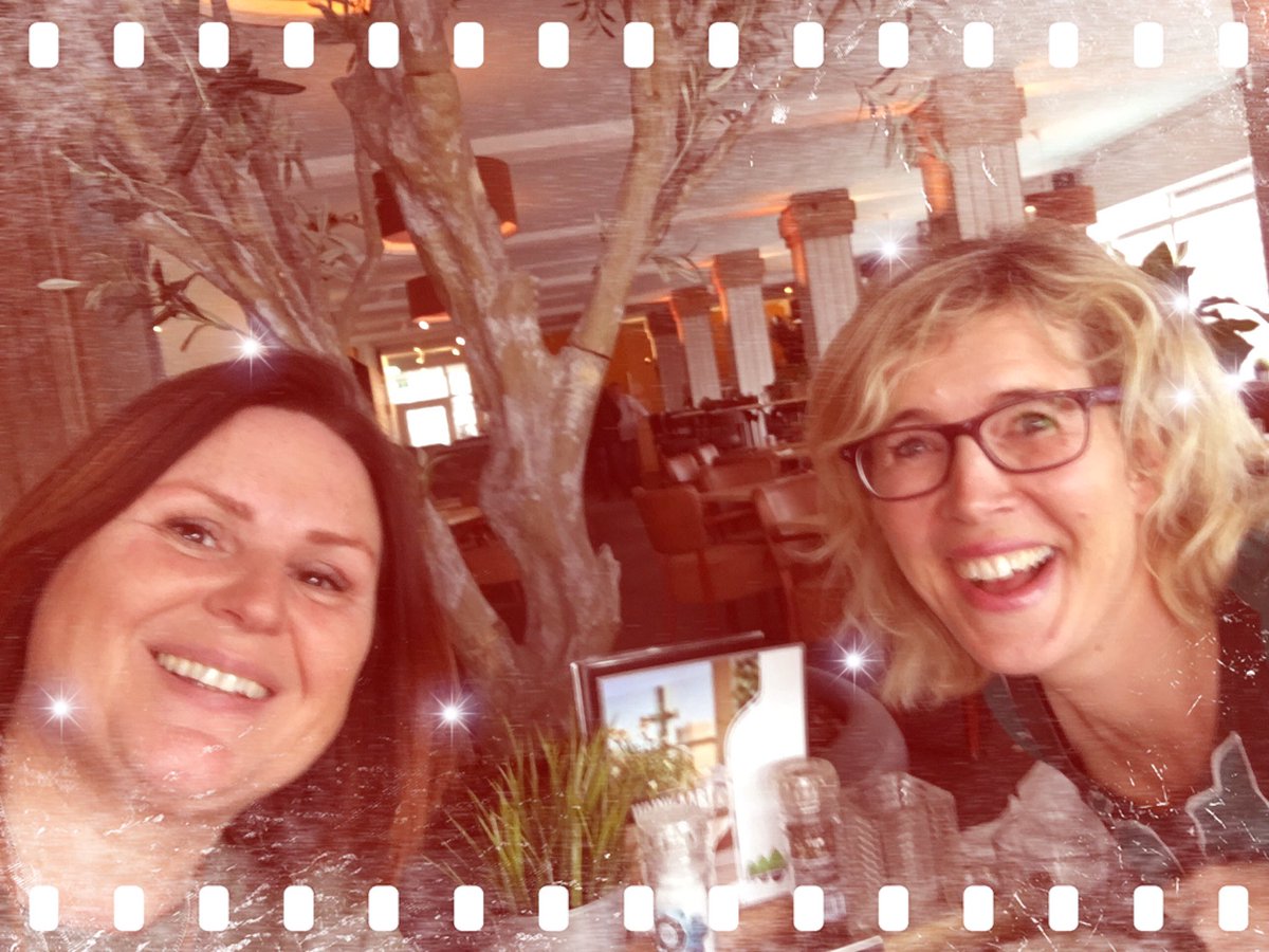 Gebundelde krachten tussen een creatieve #beelddenker en een toegewijde #leerkracht Ja, dan kunnen er zomaar mooie leerhulpmiddelen ontstaan en een geweldige samenwerking: Beeldenderwijs! beeldenderwijs.nl