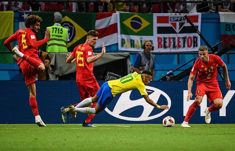 Jaidude45's tweet photo. Diving his way outta this tournament #BRABEL #WORLDCUP #FIFA18WorldCup https://t.co/jN709sVvUc