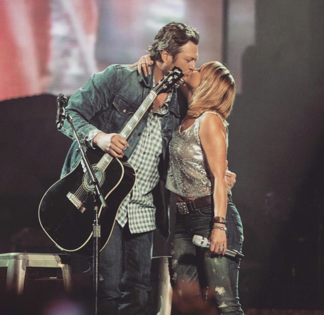 TheShelberts's tweet photo. #InternationalKissingDay ππ
@mirandalambert β€ @blakeshelton
#thesheltons #shelbert #love https://t.co/N5K3aksnTp