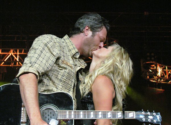 TheShelberts's tweet photo. #InternationalKissingDay ππ
@mirandalambert β€ @blakeshelton
#thesheltons #shelbert #love https://t.co/N5K3aksnTp