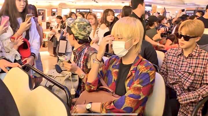 Сасэн фанаты bts. Сталкинг сасэн. Сасэн бтс. Сасэн это. Сасэн фанаты bts.