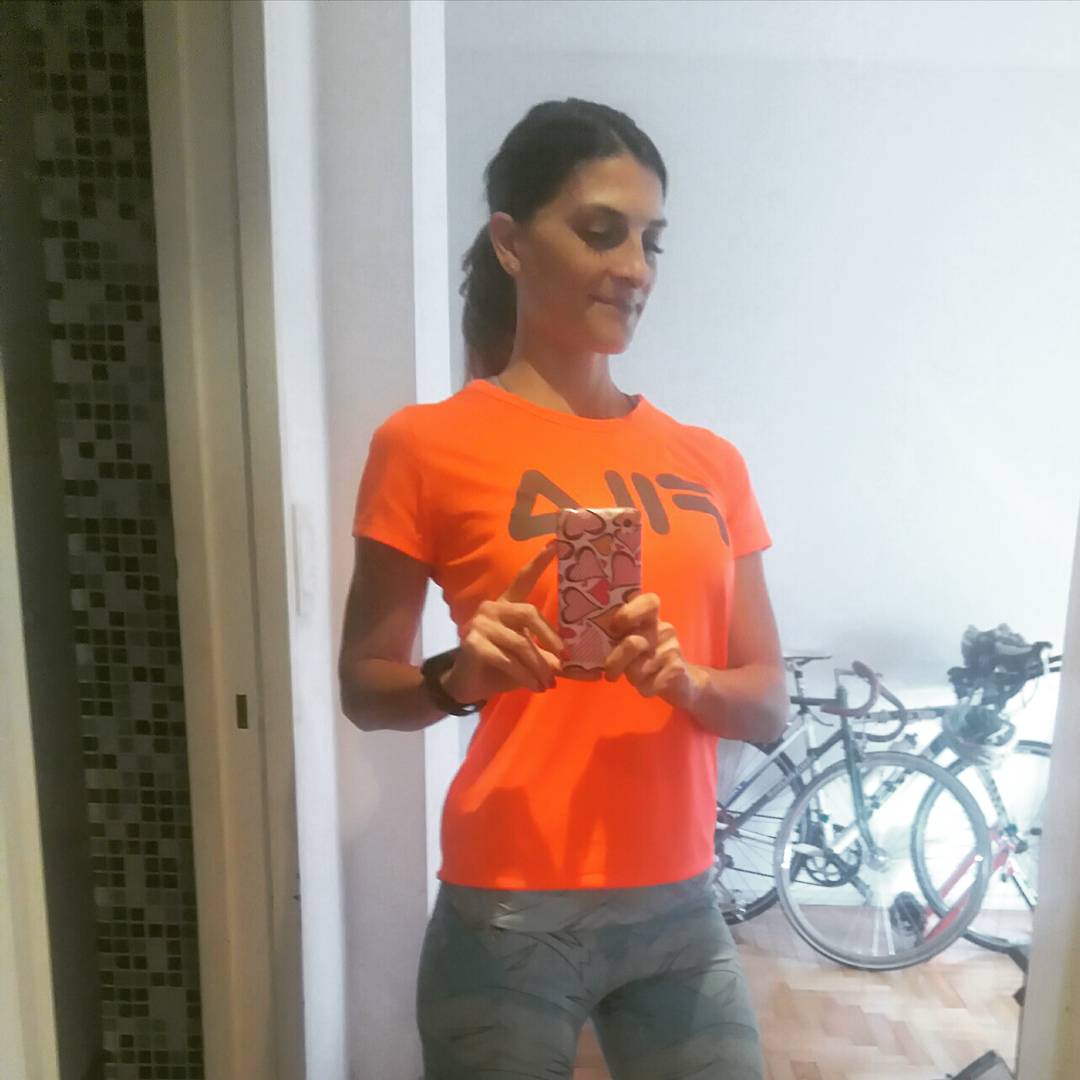 CarolinaRossiOk's tweet photo. 16 K + La dicha de girar y girar por mi plaza #ModoMaratón #PalpitandoAlgoGenial #42KBerlín #partofone42 @filaargentina @GarminArg https://t.co/Ga4NoyDOf3