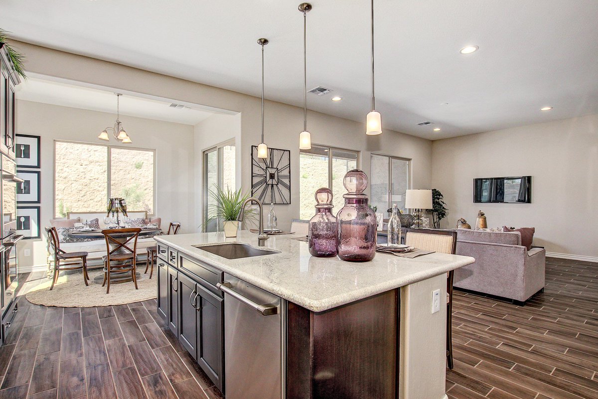 PhoenixTM_Homes's tweet photo. Imagine a stunning new #kitchen to call your own… https://t.co/53nhXZhRMl. #kitchenisland #kitchendecor #gourmetkitchen #designedinterior #inspo https://t.co/nCyvEuADq1