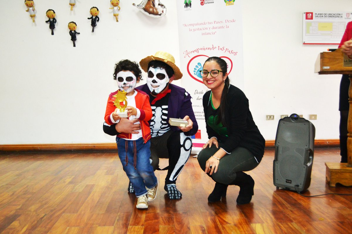 CorpoLaSerena's tweet photo. "Soy un Súper Papá",  iniciativa del Cesfam Cardenal Caro que se enmarca en el proyecto de Buenas Prácticas: "Acompañando tus pasos... Desde la Gestación y Durante la Infancia" que promueve la paternidad activa.👨‍👧‍👦👨‍👩‍👦‍👦 https://t.co/sbrFiKJa40