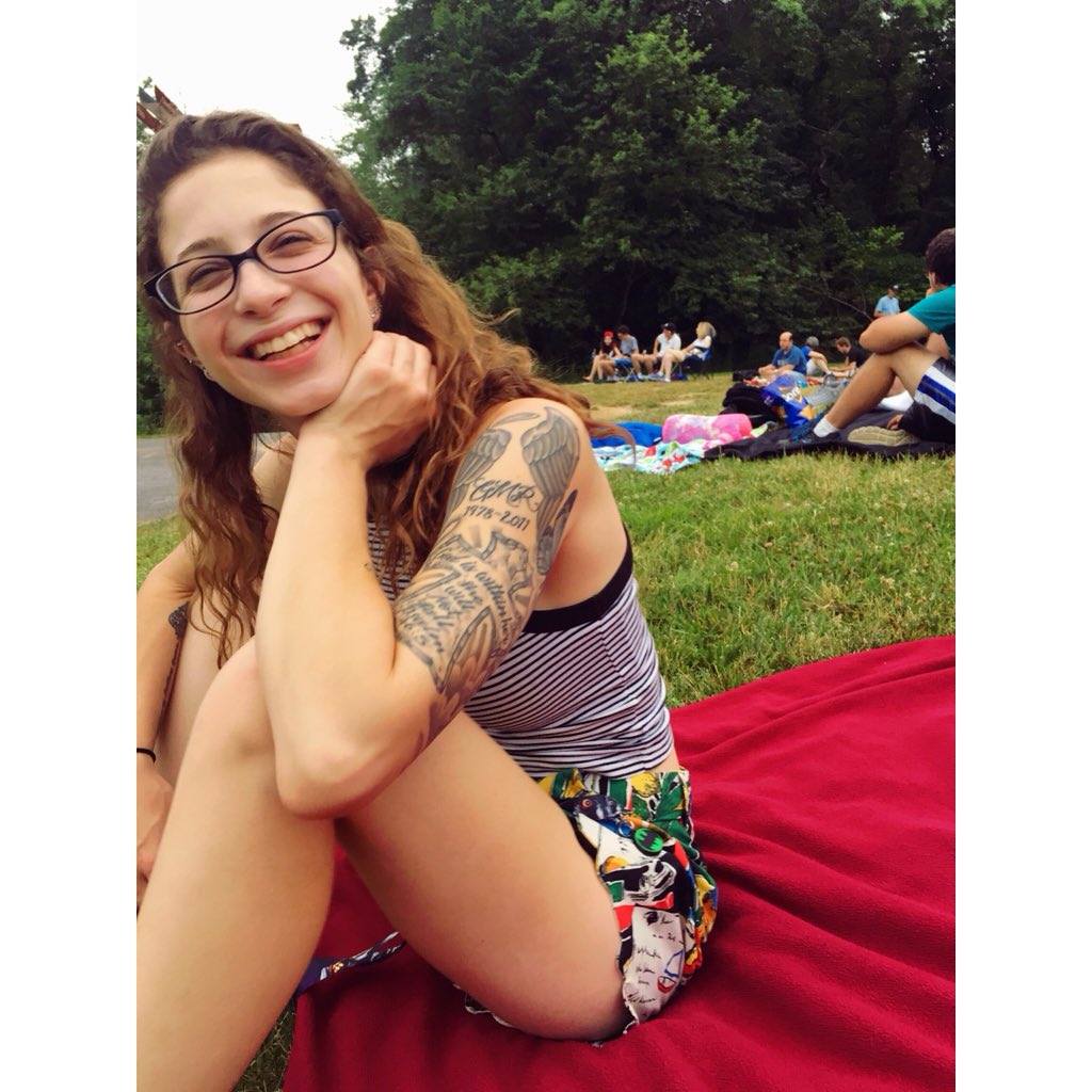 mik_r7's tweet photo. A little late, but one year seizure free and never felt freer 😊💪🏼 https://t.co/Sd4CilantL