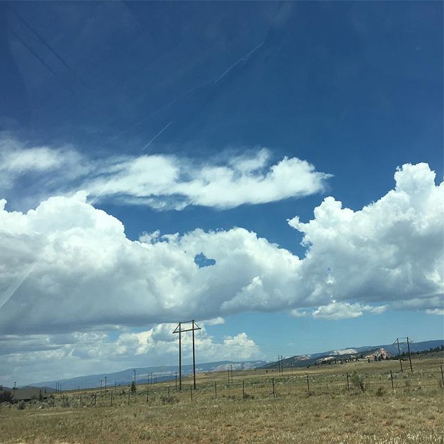ContinueBrand's tweet photo. Can you spot the heart? #roadtrip #escalante #utah #familytime #continue #continuethebrand #nature #adventure #travel #explore https://t.co/BH8IebgTVU https://t.co/FYoOuBib7N