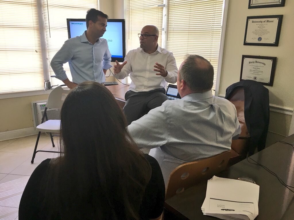 Carlos Curbelo tweet media